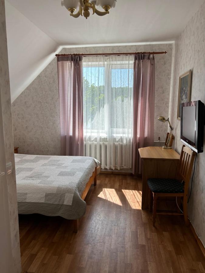 Radi Hotell Brocēni Eksteriør bilde