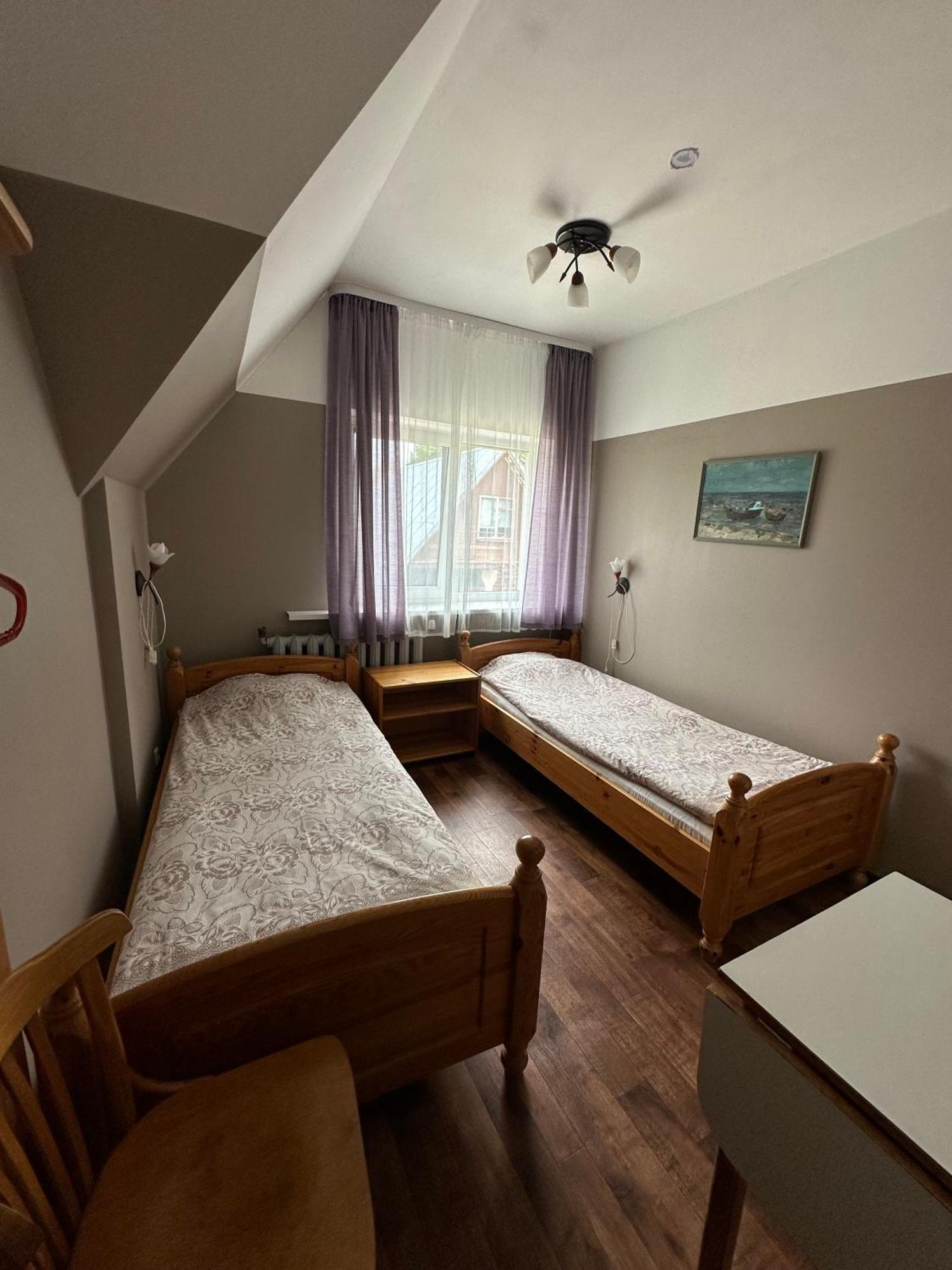 Radi Hotell Brocēni Eksteriør bilde
